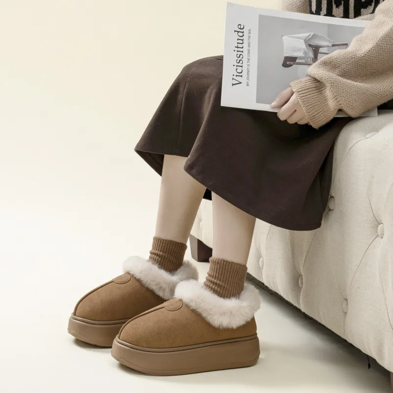 2024 Nuevas botas de diseñador de envío gratis Botas peludas de piel de invierno zapatos de plataforma para hombres para hombres