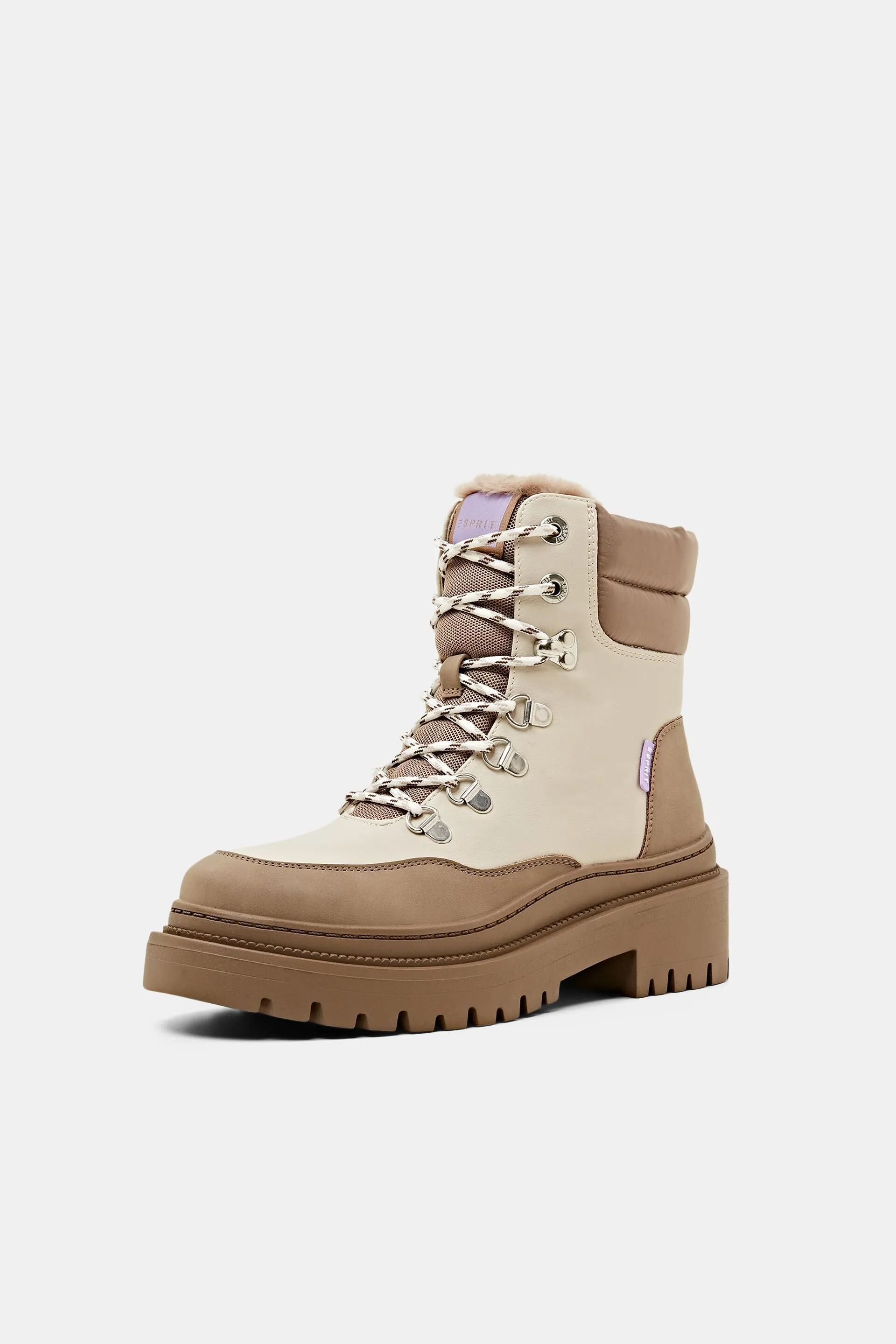 Botas veganas de estilo montaña