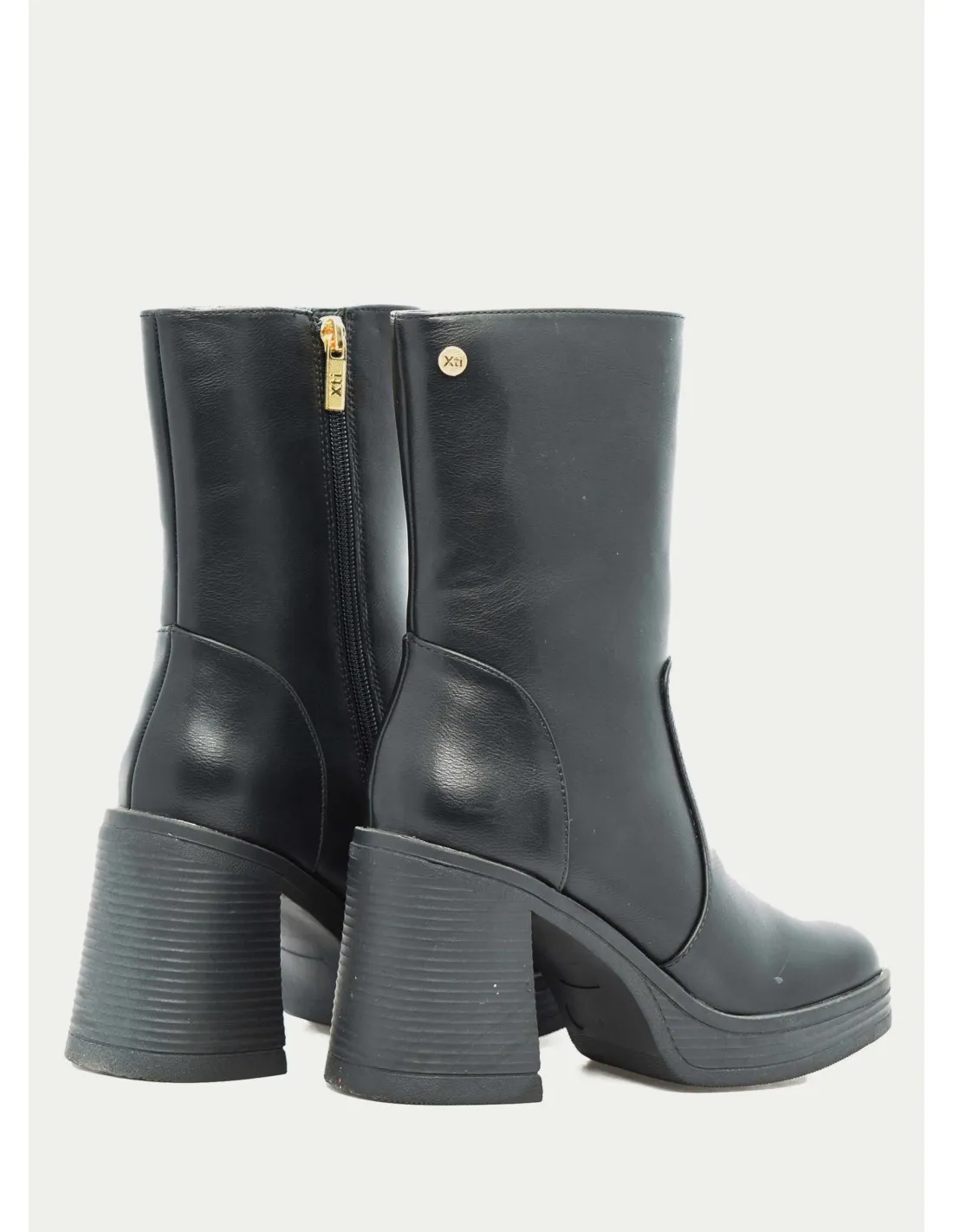 BOTAS Y BOTINES XTI 142110 NEGRO 
