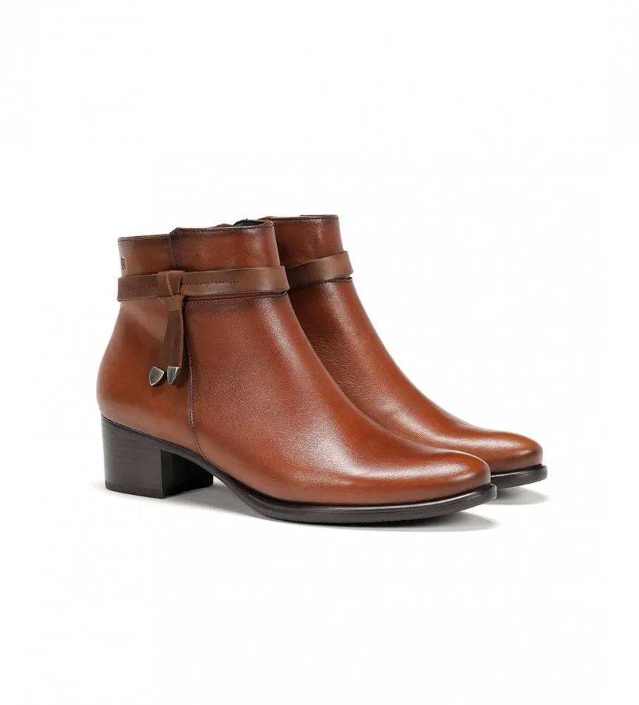 Botines de piel D8889 marrón