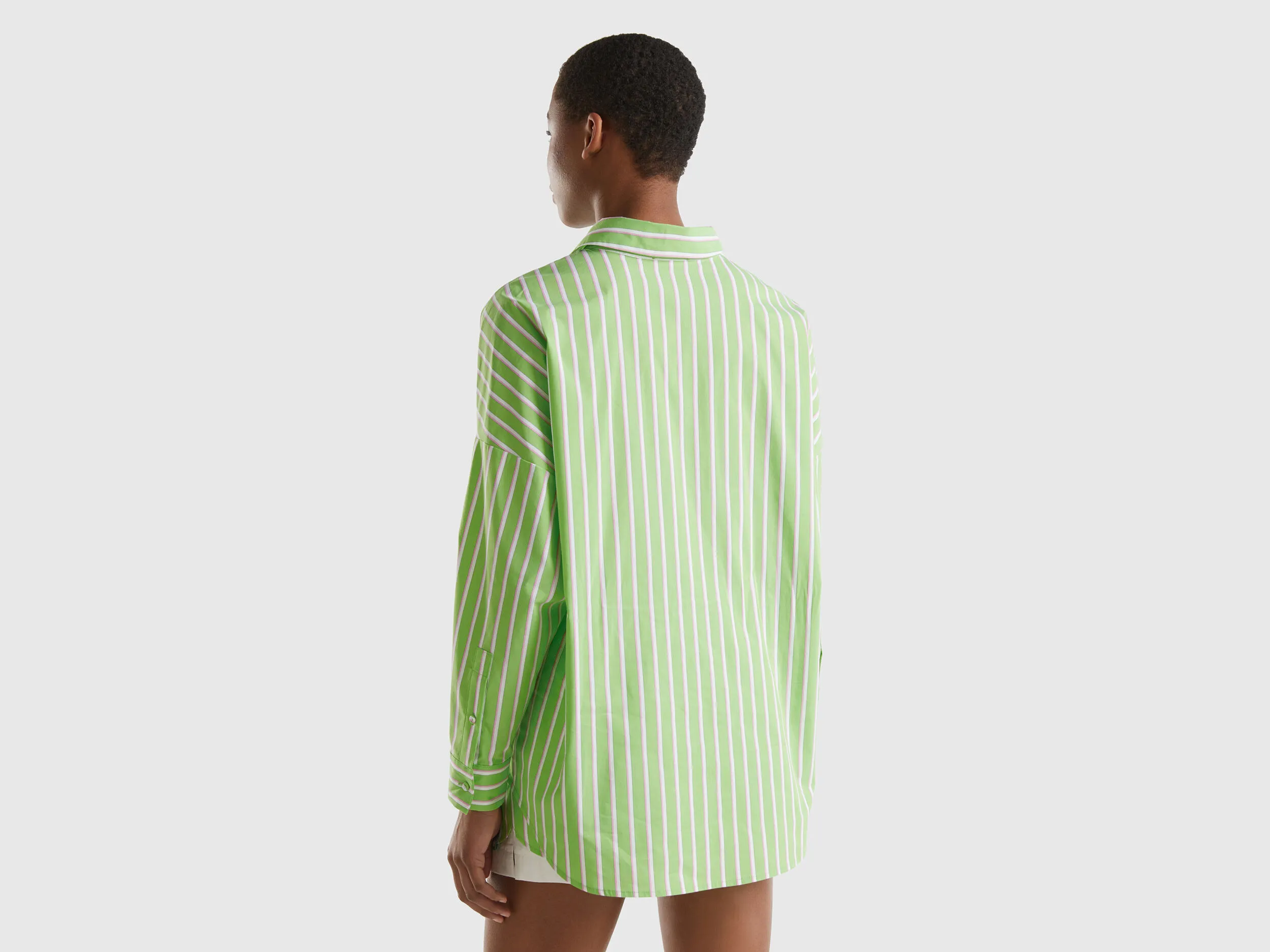 Camisa amplia de rayas