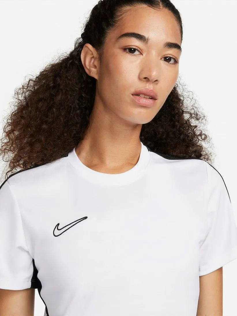 CAMISETA NIKE DRIFIT ACADEMY W