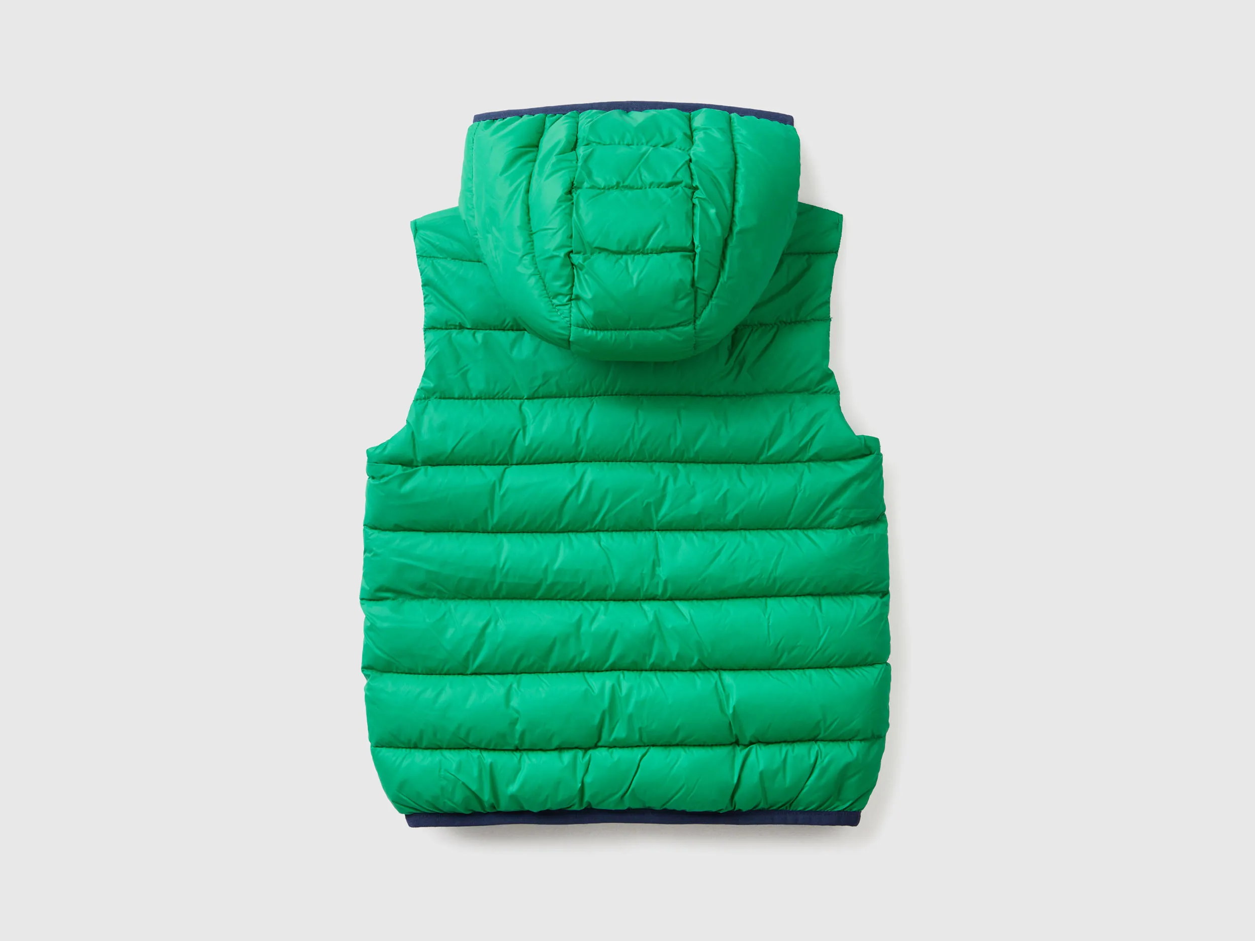 Chaleco acolchado con capucha