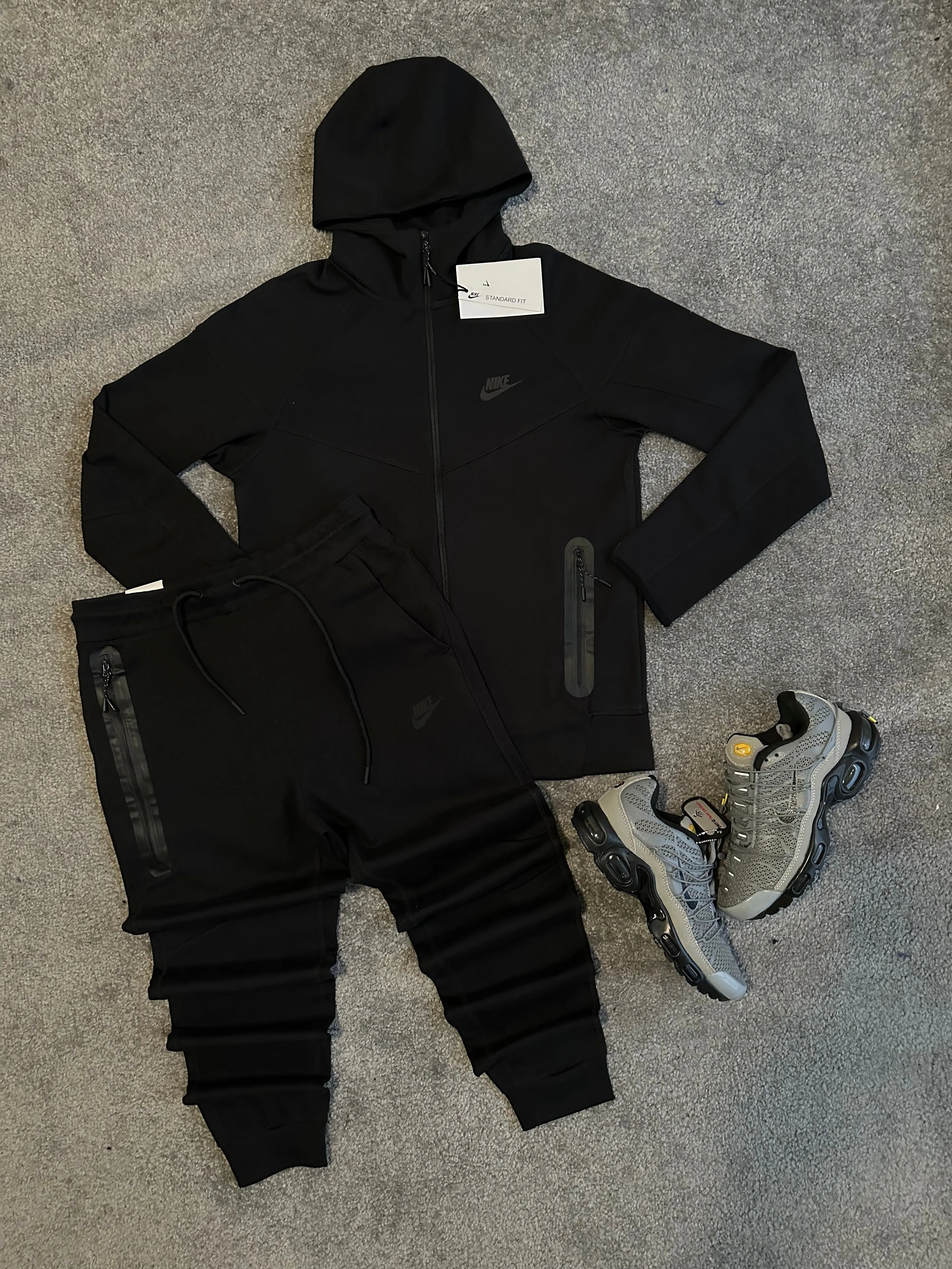 CHANDAL  NIKE TECH  NEGRO