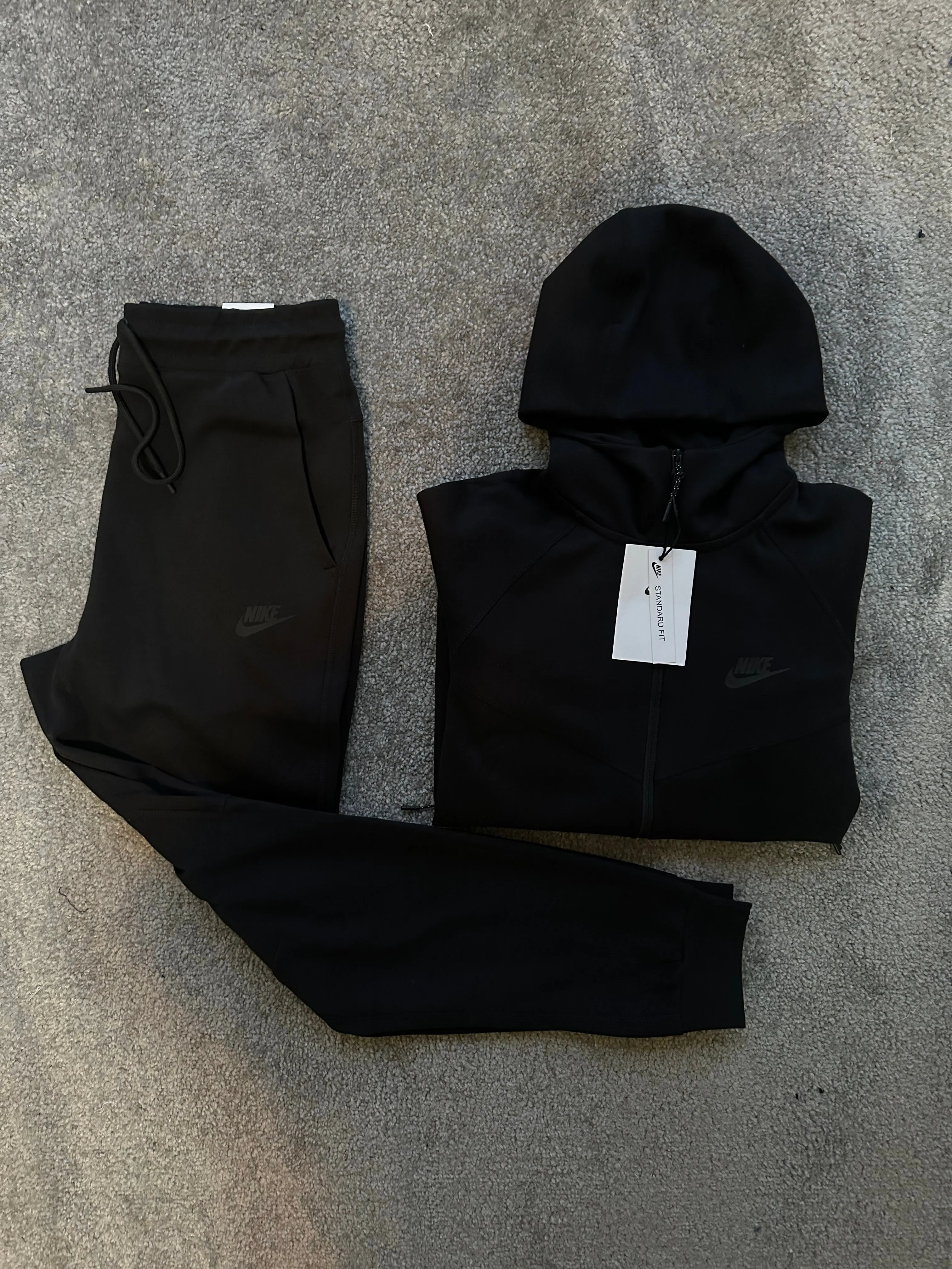 CHANDAL  NIKE TECH  NEGRO