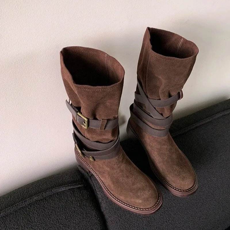 Envío gratis New Designer Men Womens Snow Bots Botas de vaquero de algodón de invierno son zapatos de piel calientes Botas de za