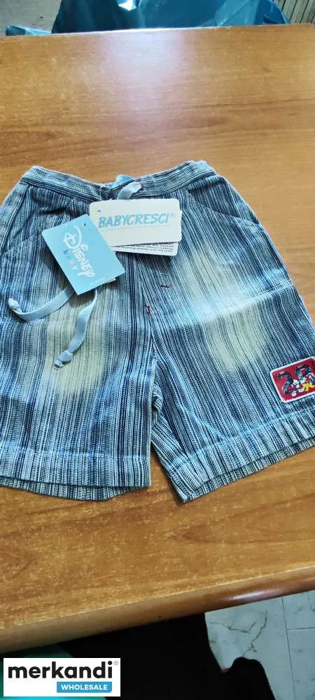 Faldas cortas para niños por 2 euros
