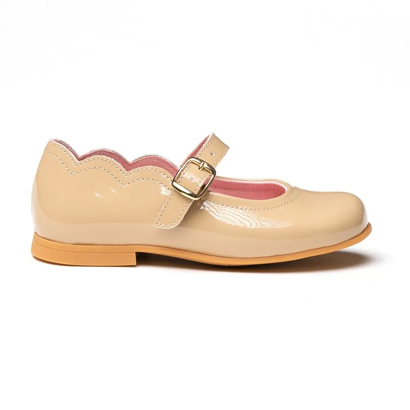 Merceditas Niña Piel Charol Hebilla 1100 Camel, de Angelitos