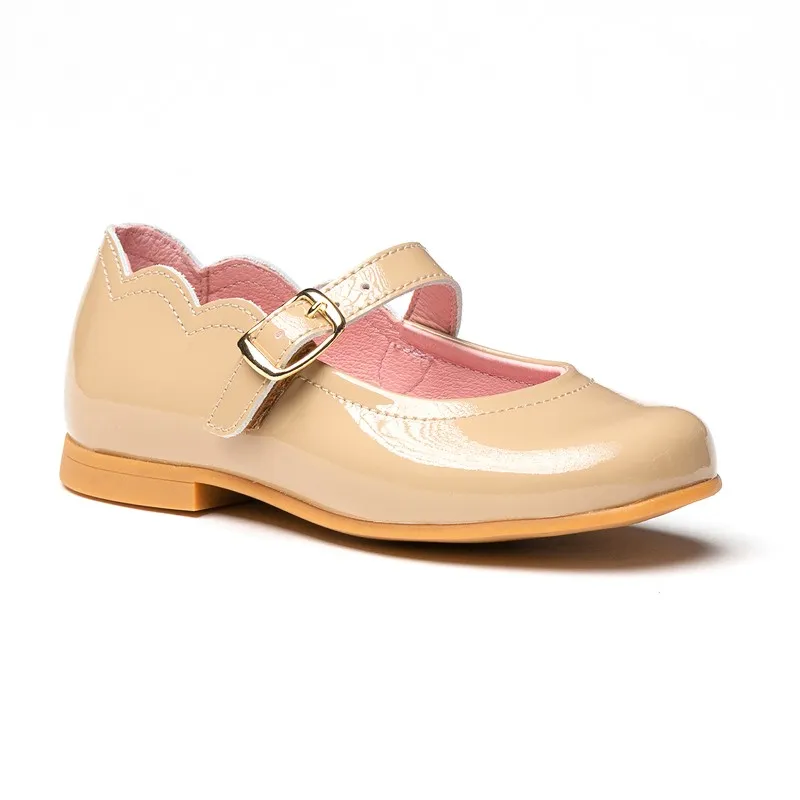 Merceditas Niña Piel Charol Hebilla 1100 Camel, de Angelitos
