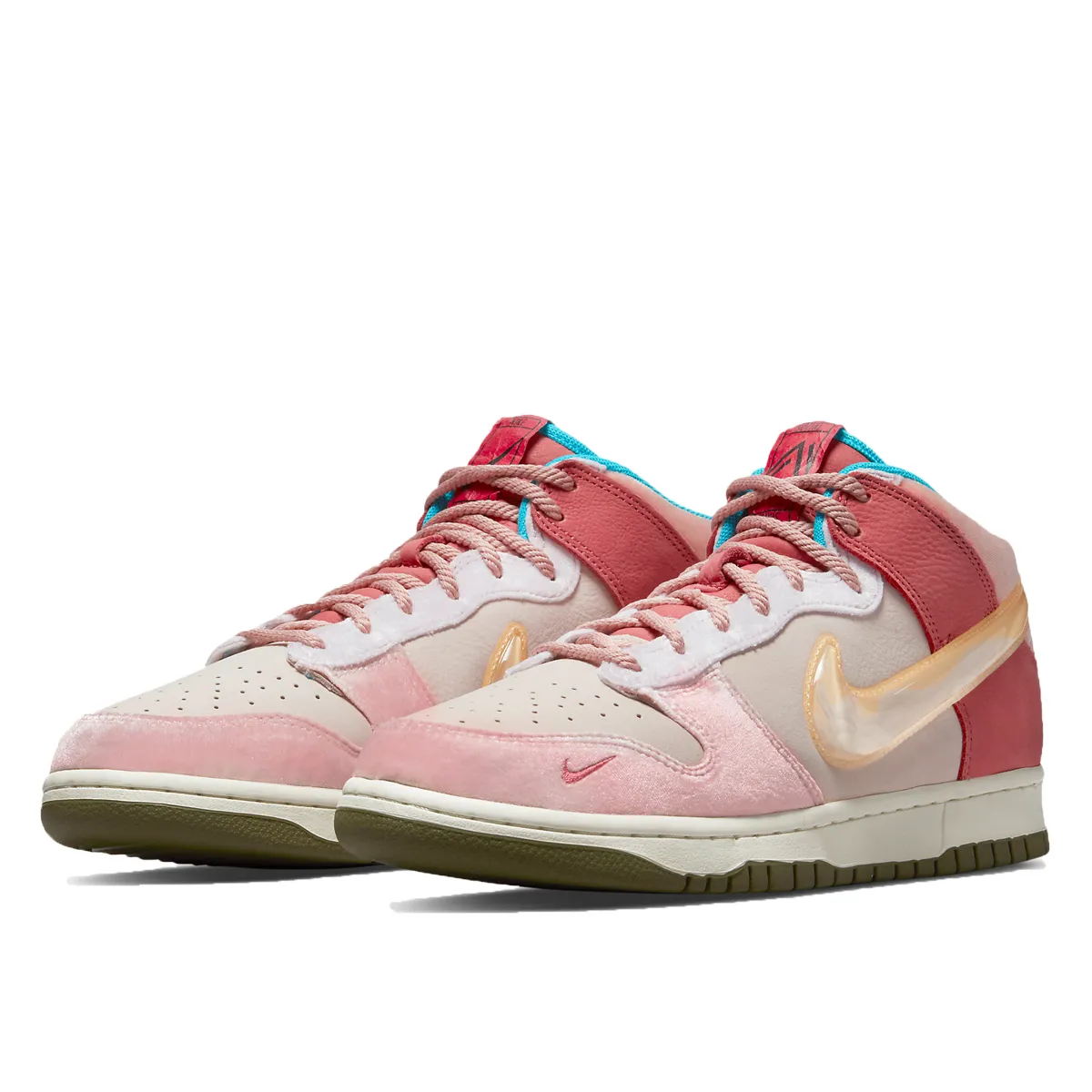 Nike Social Status x Dunk Mid "Strawberry Milk"