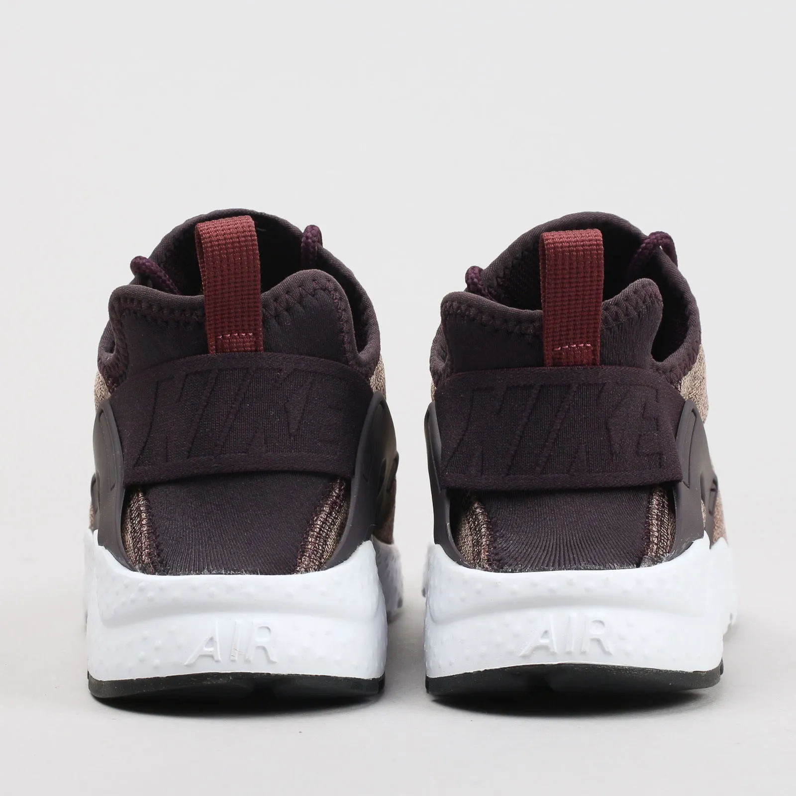 Nike W Air Huarache Run Ultra SE