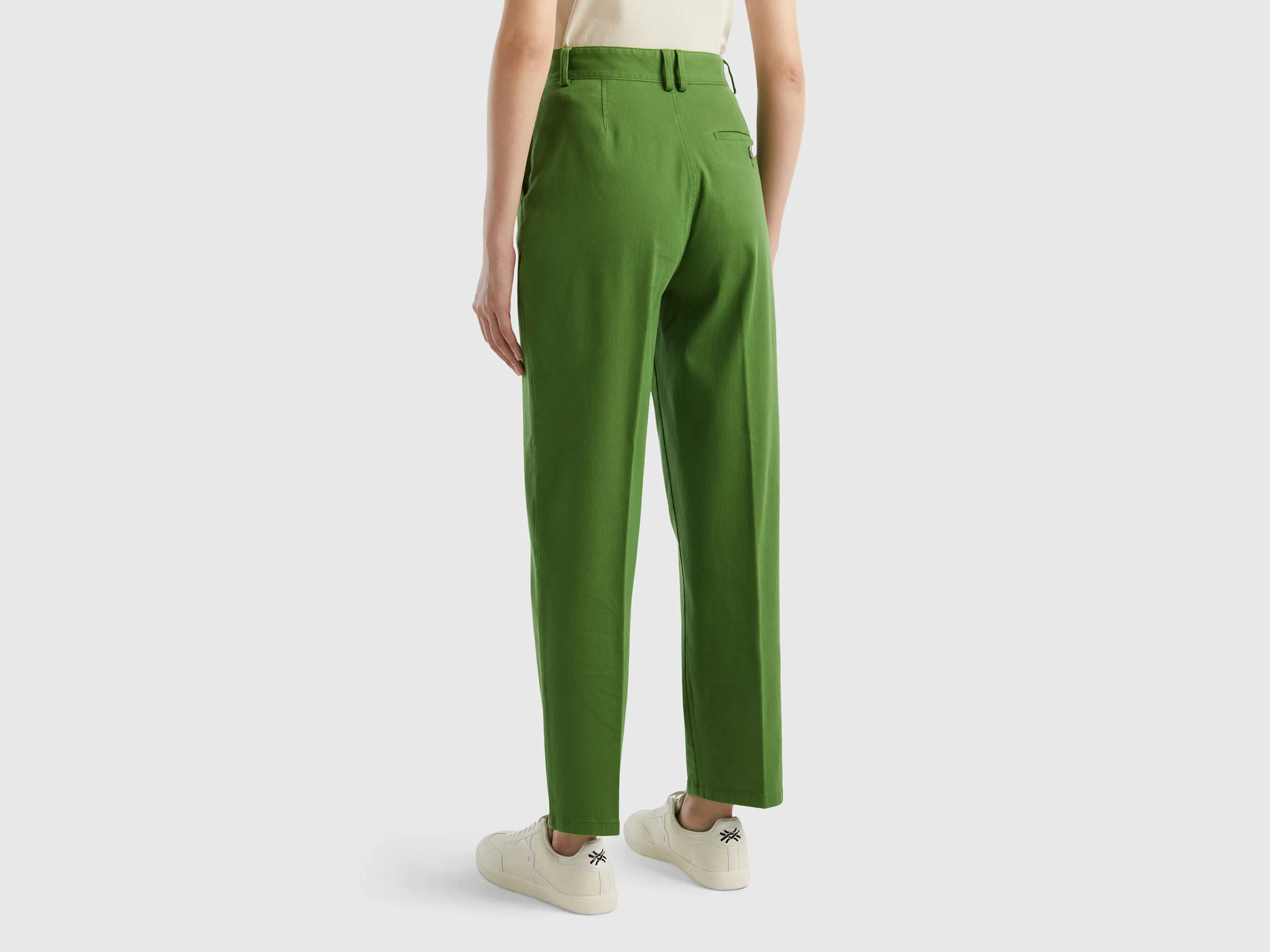 Pantalones chinos de algodón y Modal®