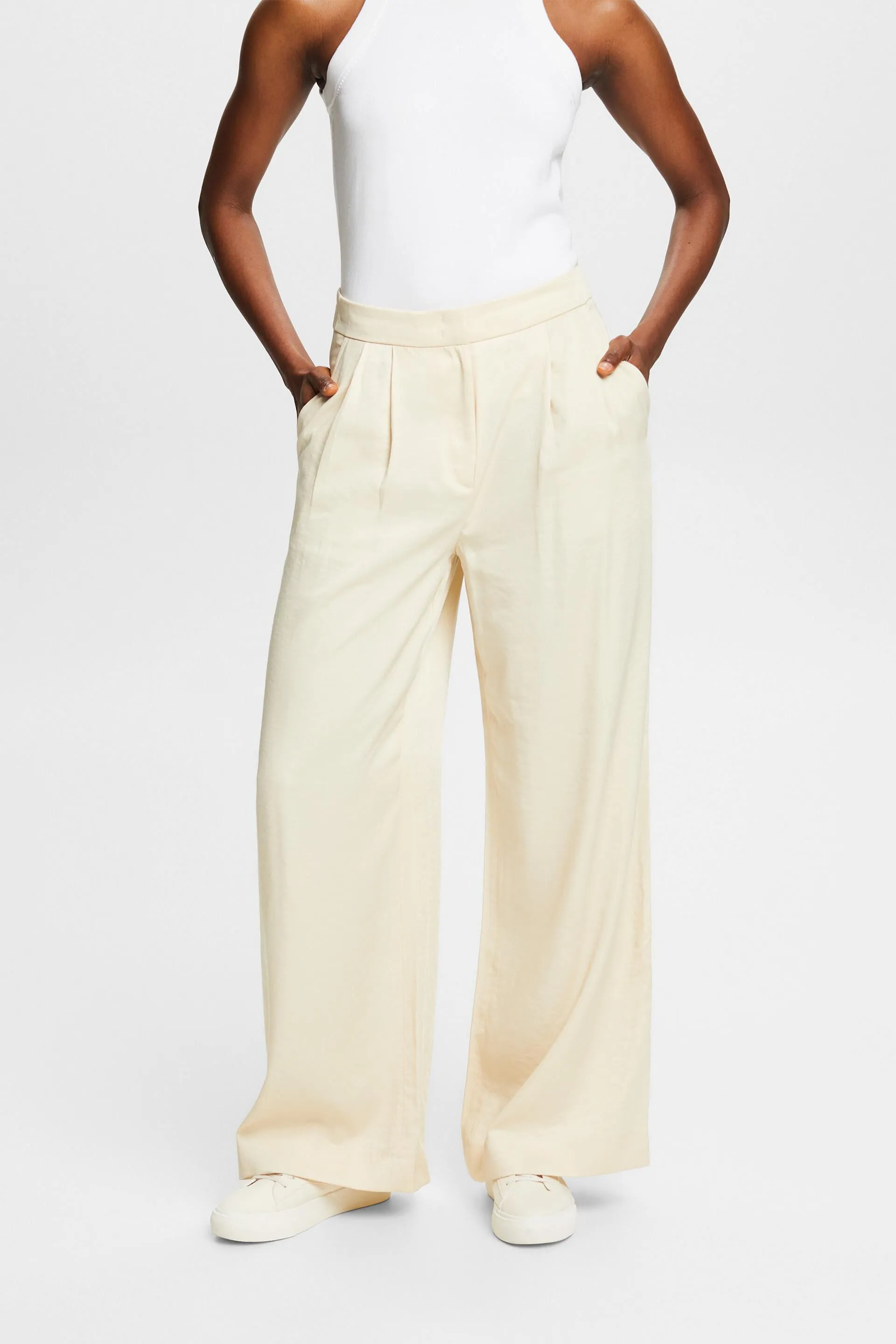 Pantalones de pernera ancha
