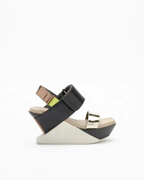 Sandalias de plataforma United Nude Delta Wedge Sandal Bronce