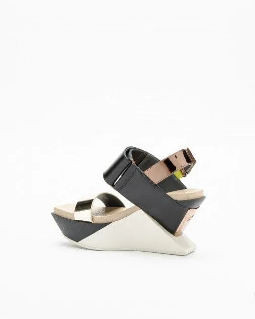 Sandalias de plataforma United Nude Delta Wedge Sandal Bronce
