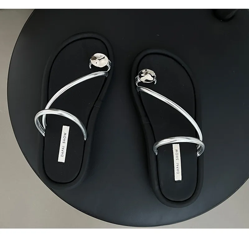 Sandalias de toque de envío gratis zapatillas para niños zapatos para niños para niños diseñadores toboganes hebillas clásicas p