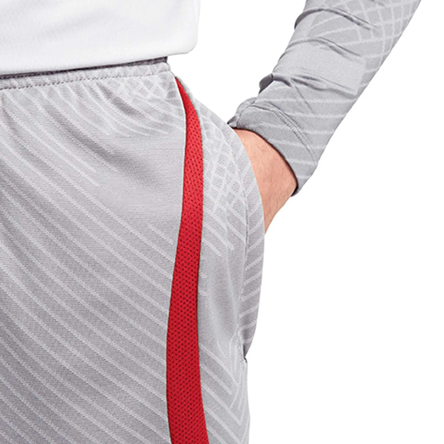 SHORT NIKE LIVERPOOL ENTRENAMIENTO DRIFIT STRIKE