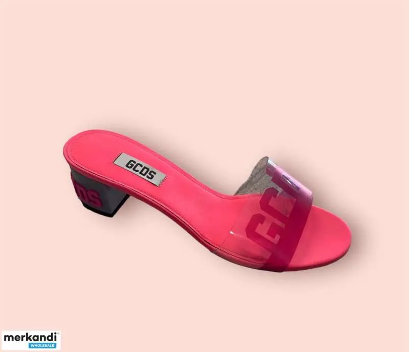 Stock de calzado de mujer de GCDS