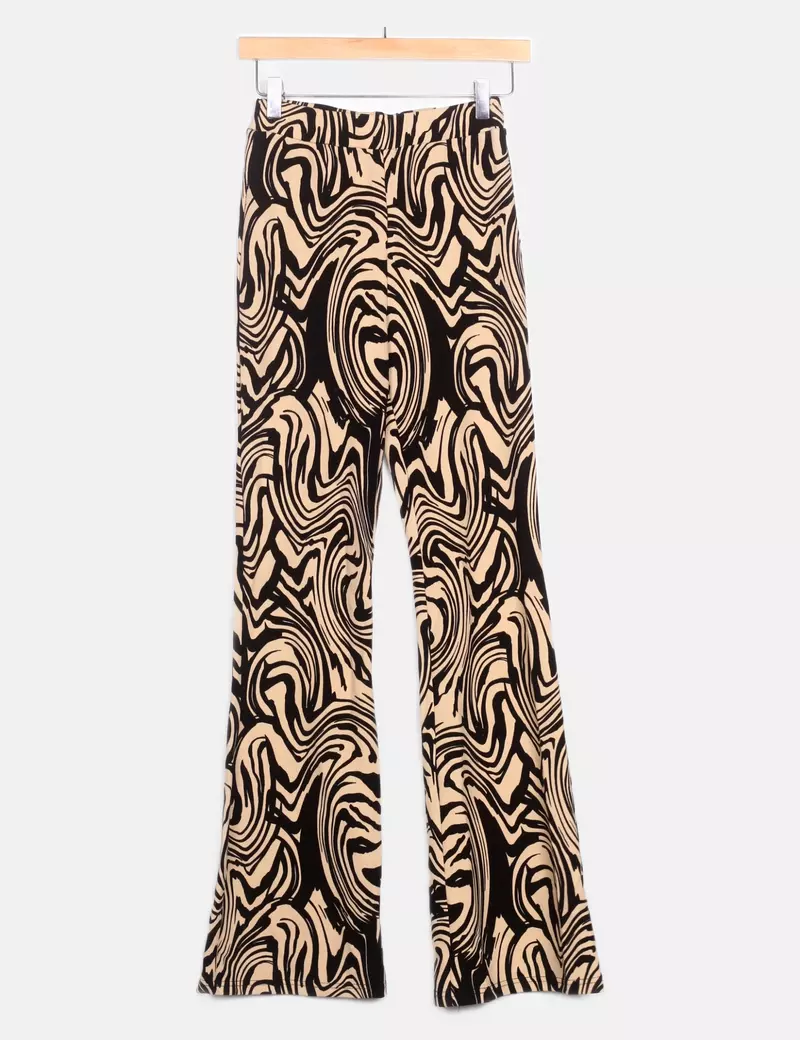 Stradivarius Pantalones de tela Campana
