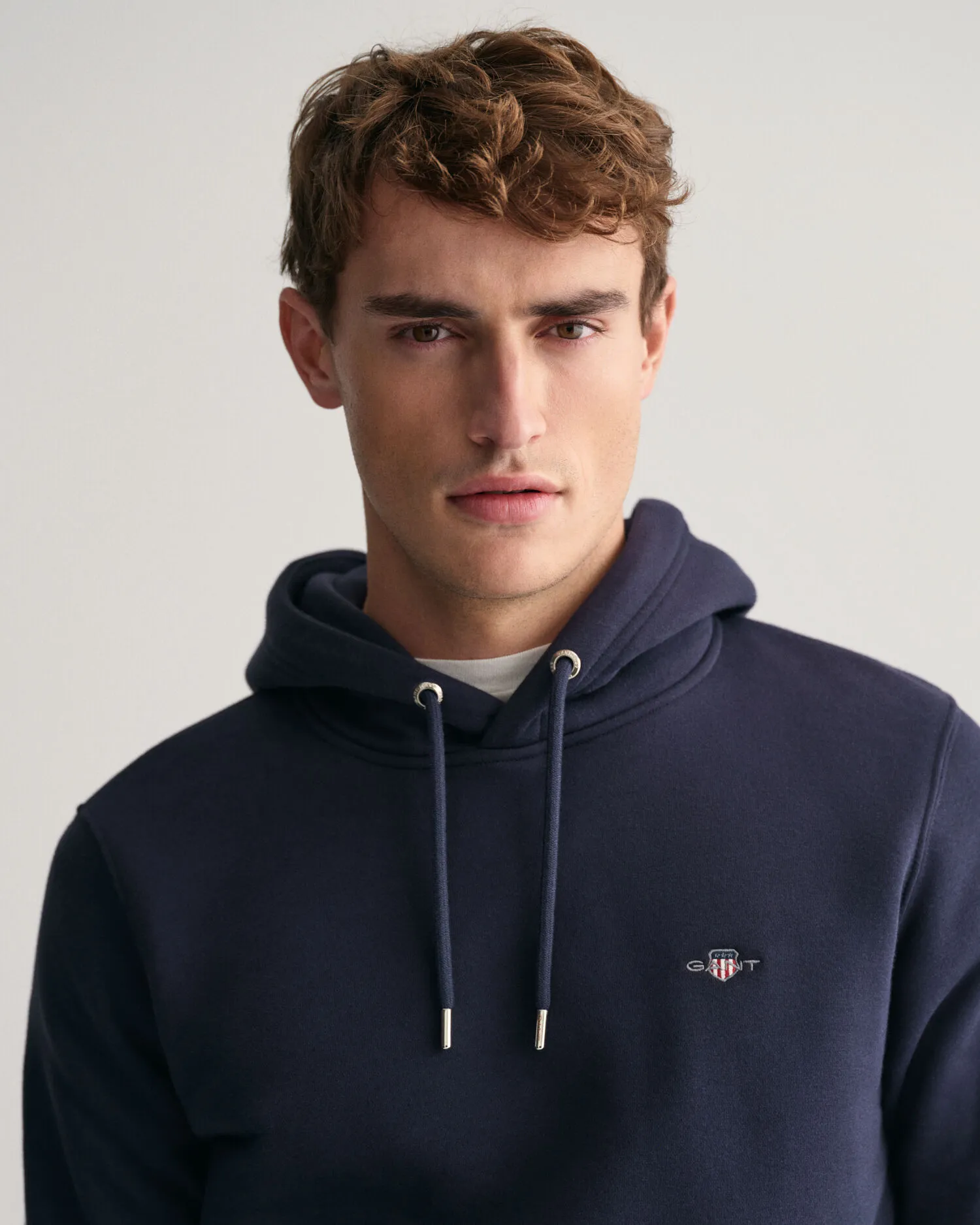 Sudadera con capucha Shield