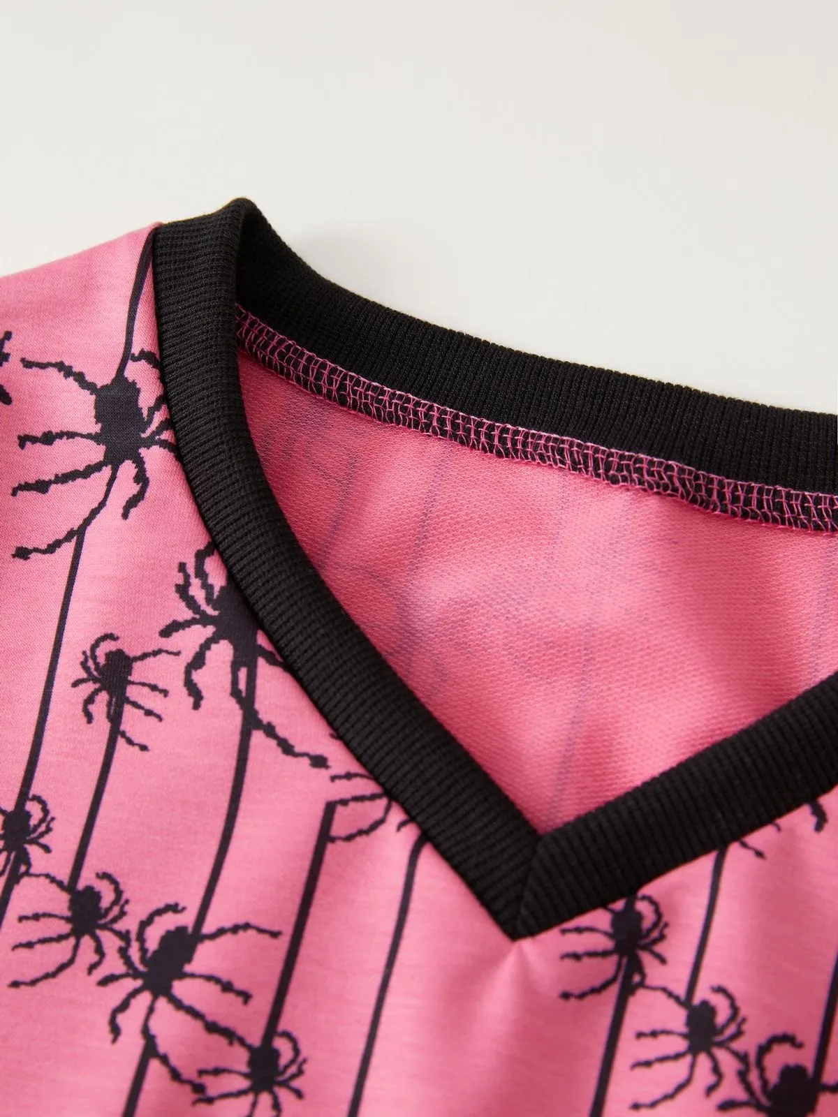 Sudadera sin capucha Araña con cuello en V