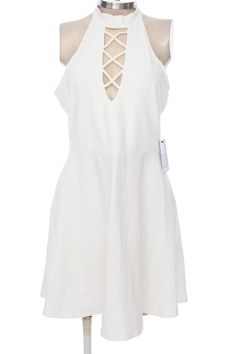 VESTIDO / ENTERIZO COLOR BLANCO  EXPRESS