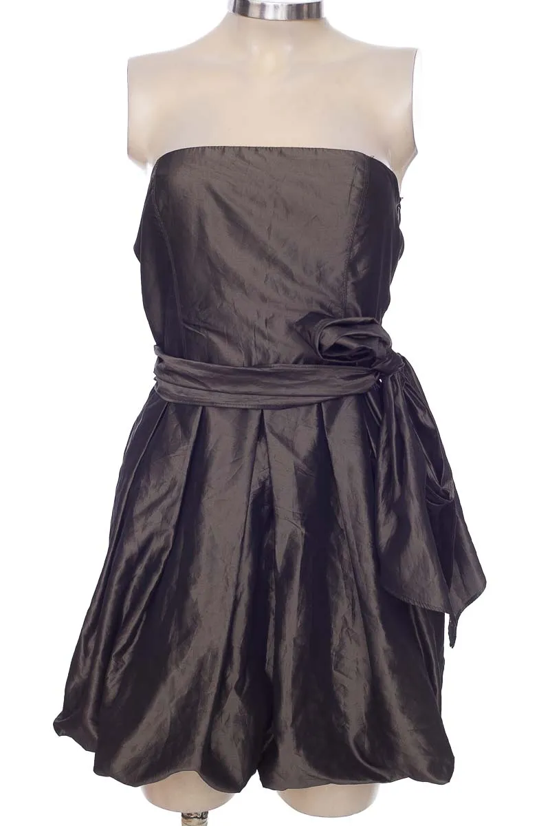 VESTIDO / ENTERIZO COLOR NEGRO  ZARA