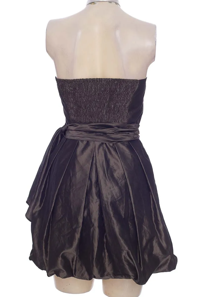 VESTIDO / ENTERIZO COLOR NEGRO  ZARA