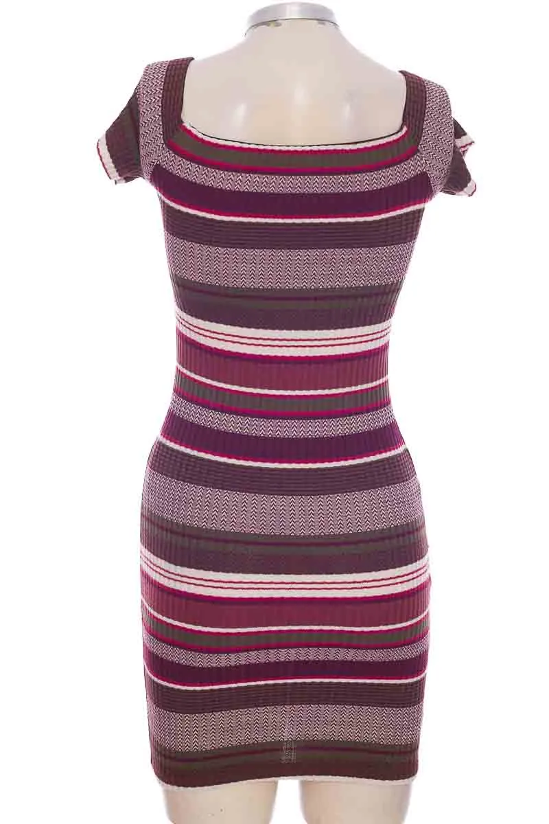 VESTIDO / ENTERIZO COLOR VINOTINTO  SFERA