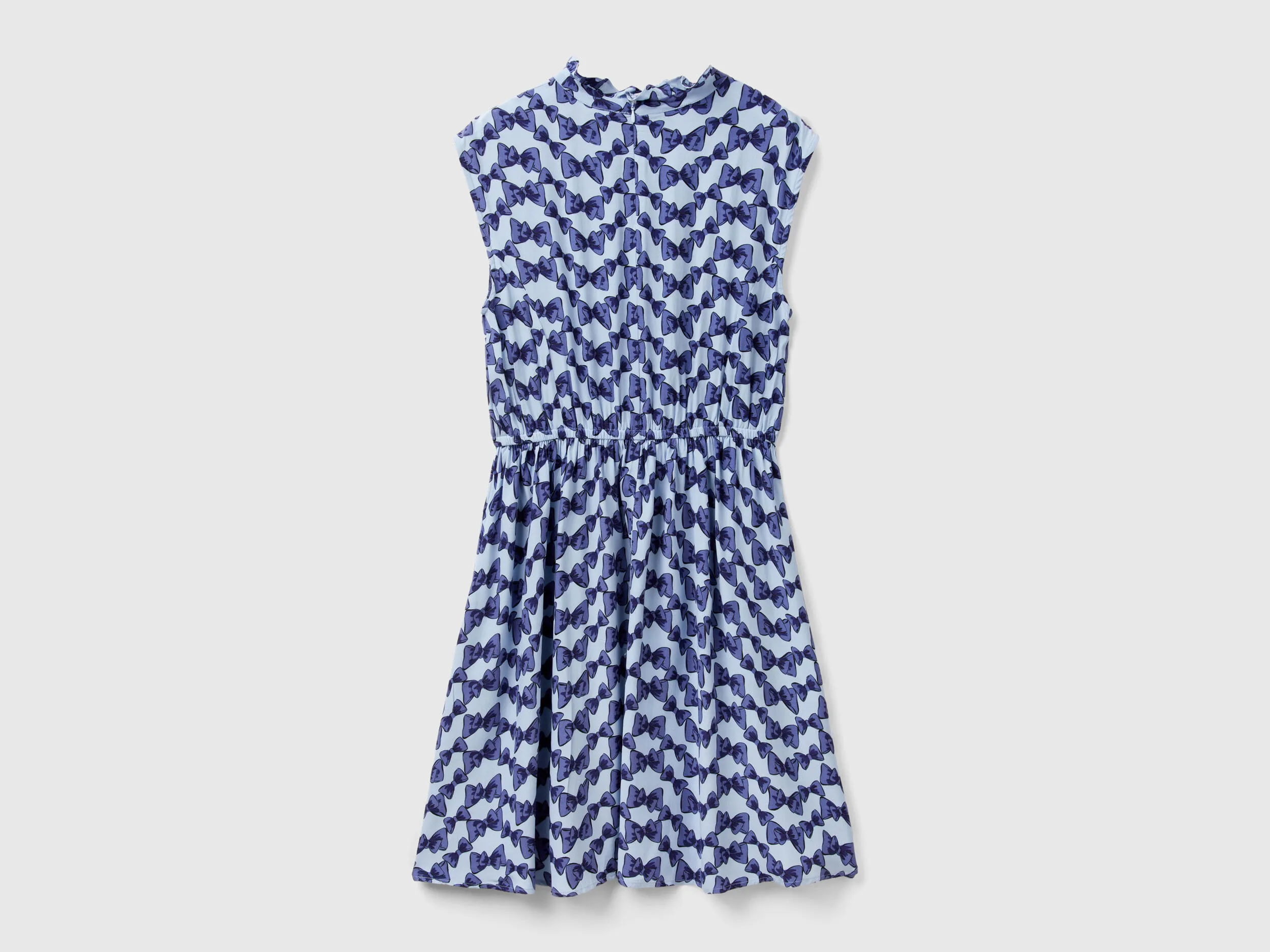 Vestido corto con estampado de lazos