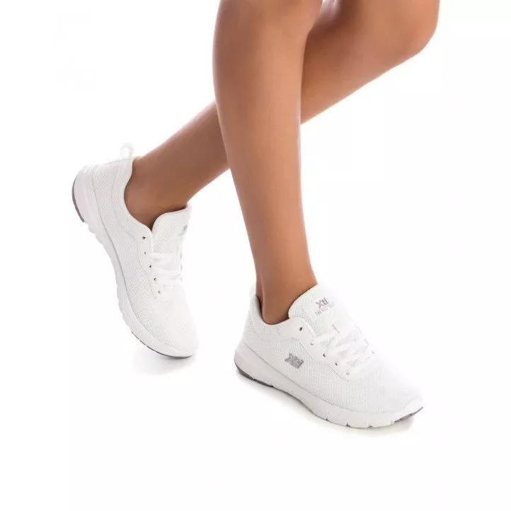 Zapatillas deportivas Xti blancas de malla