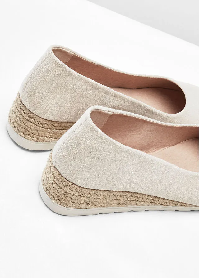 Zapatos de cuña Beige